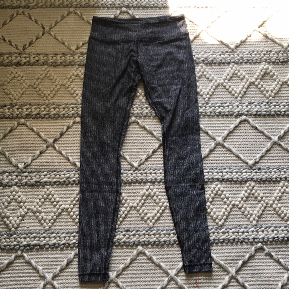 Lululemon Wunder Under tights